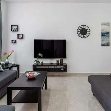 Appartamento Aziza 1- Bedroom In