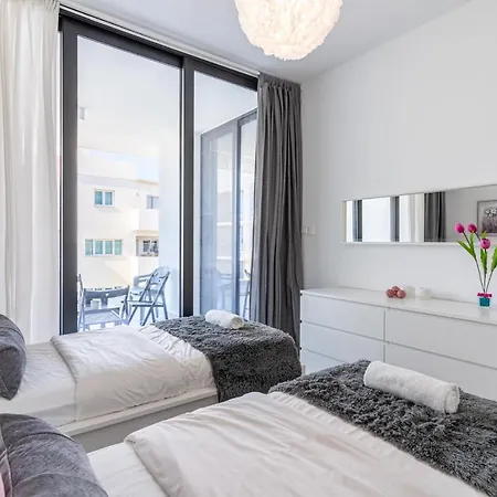 Апартаменты Aziza 1- Bedroom In *