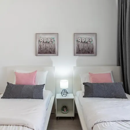 Aziza 1- Bedroom In Apartamento Lárnaca